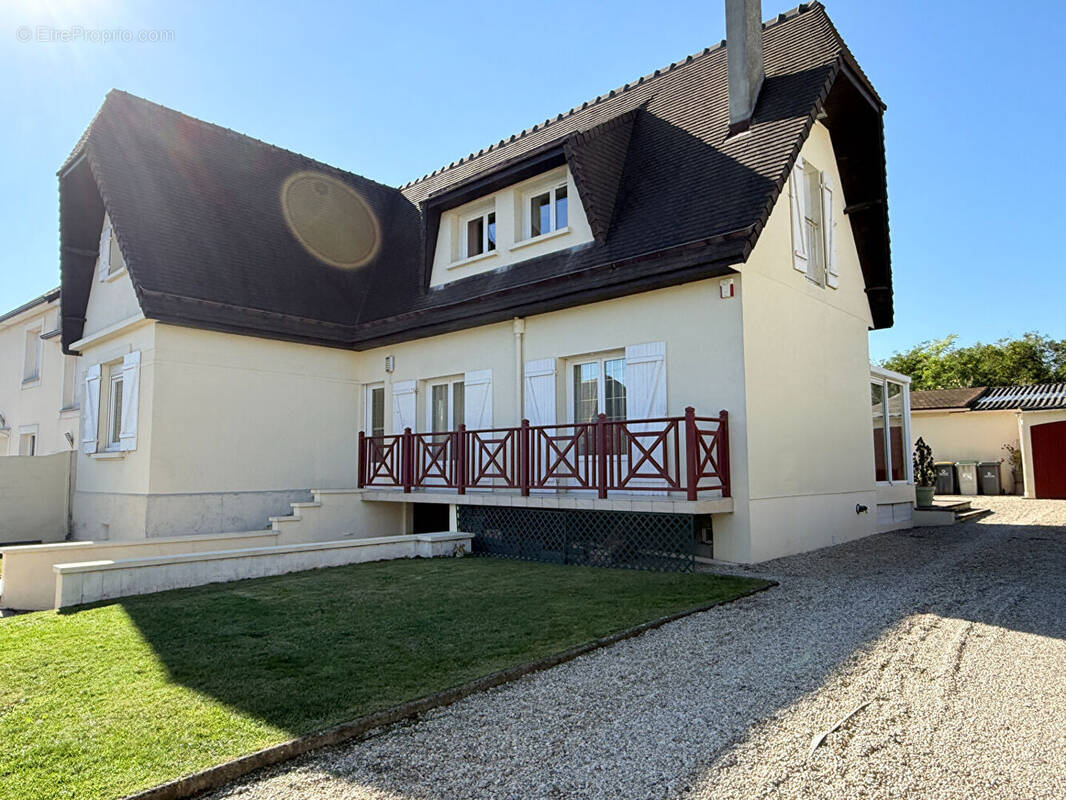 Maison à MONDEVILLE