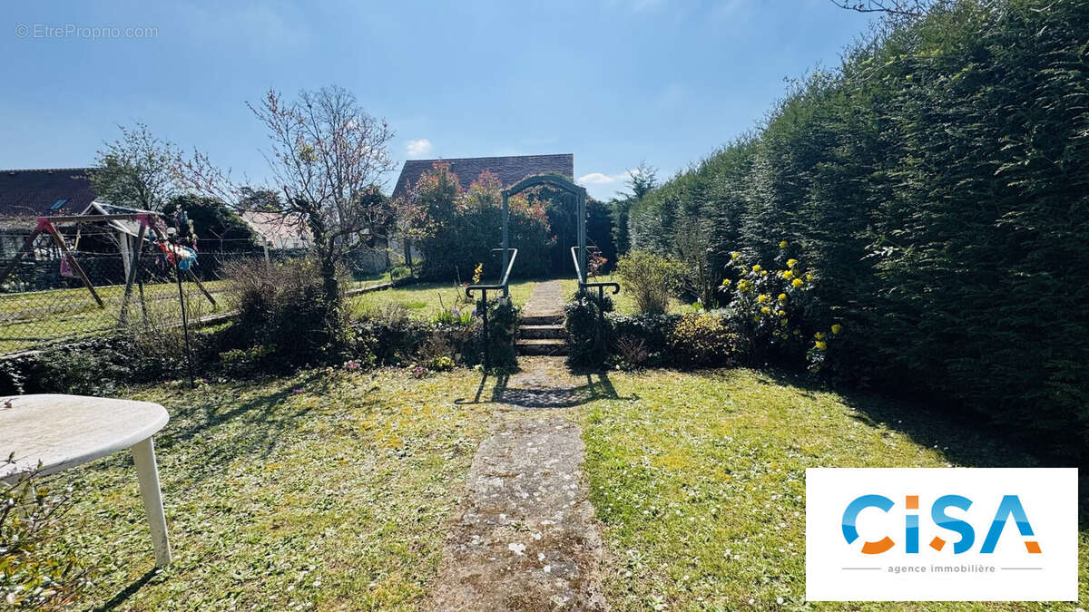 Maison à PONT-SAINTE-MAXENCE