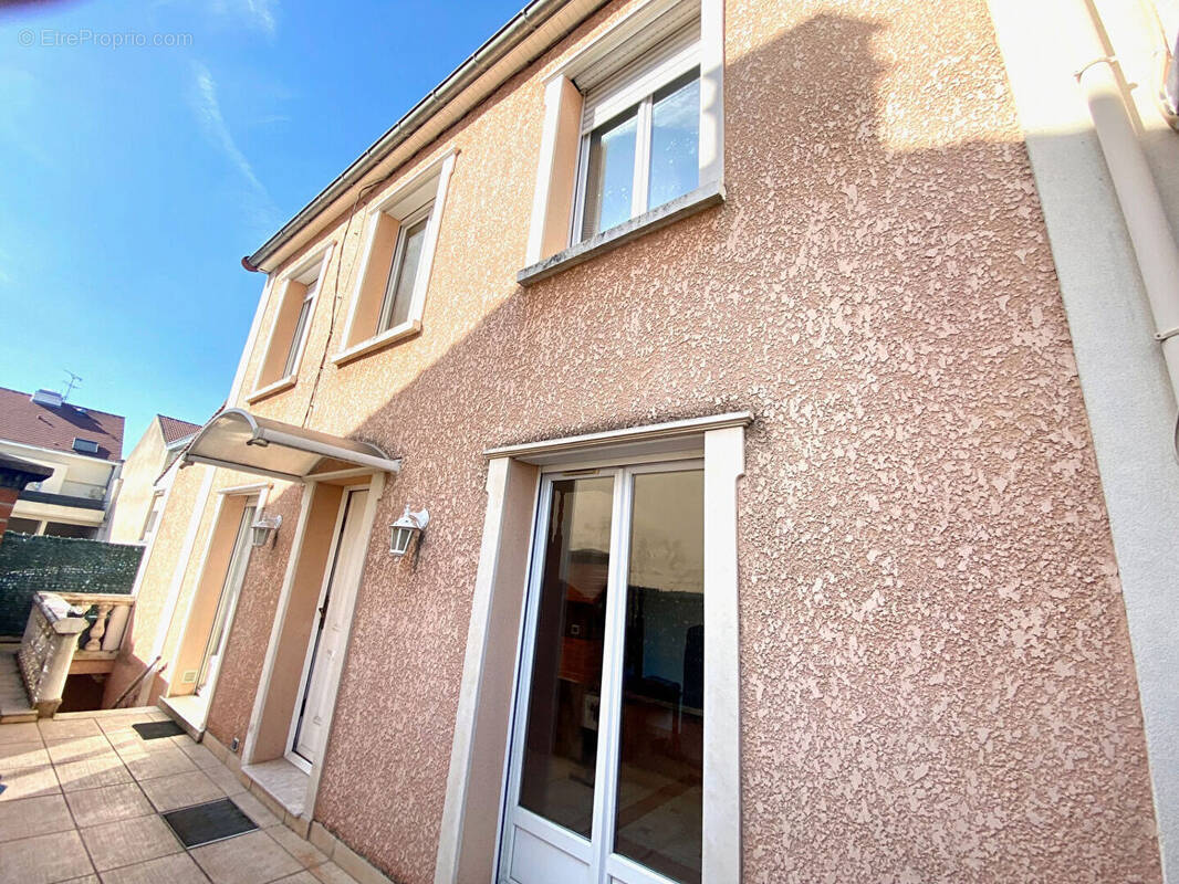 Maison à MAISONS-LAFFITTE
