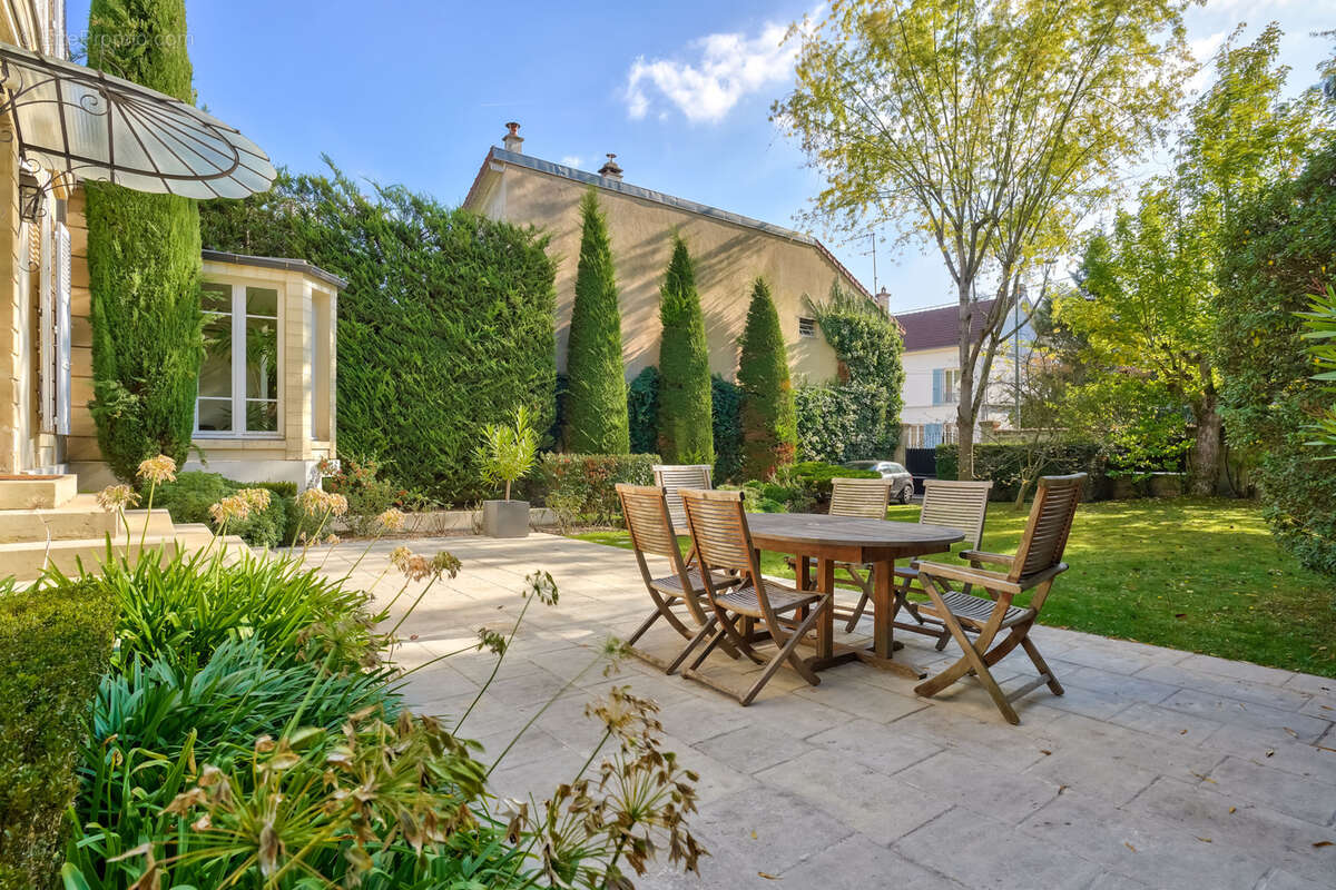 Maison à LE VESINET