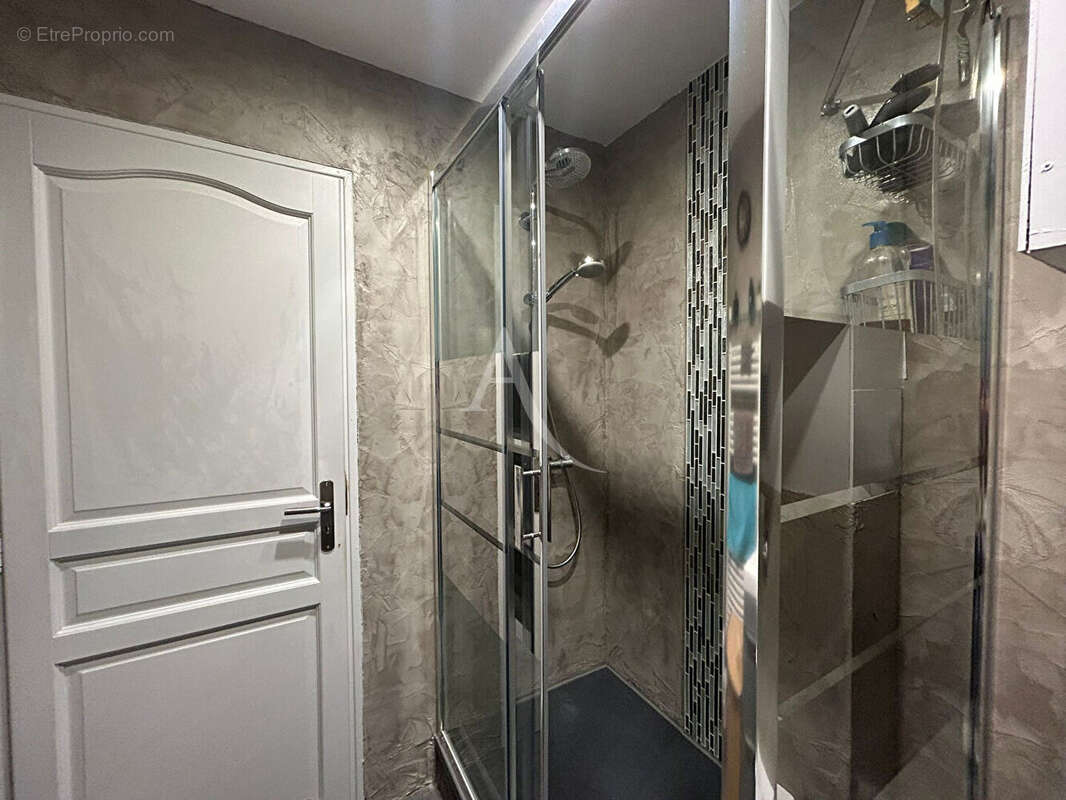 Appartement à VIGNEUX-SUR-SEINE