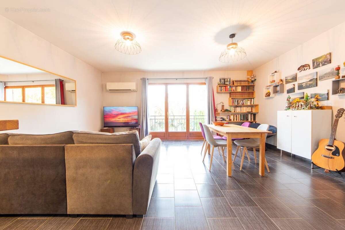 Maison à CHOISY-LE-ROI