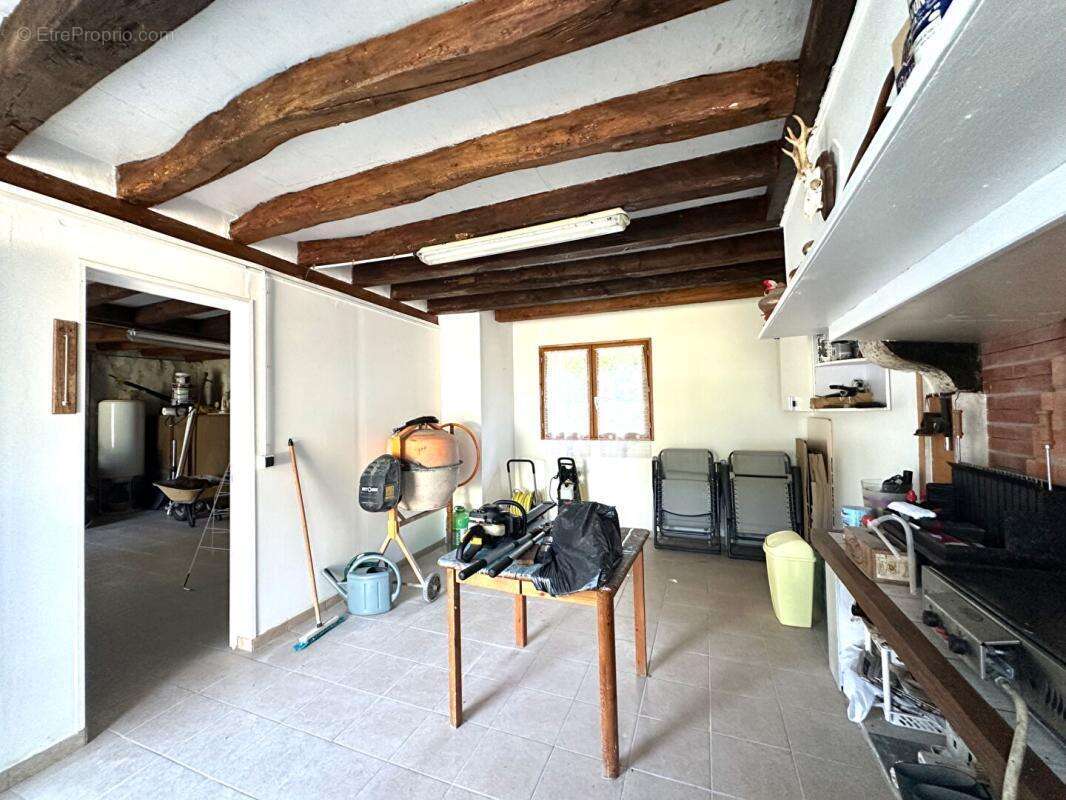 Charmante maison des années 50 situé à Veuil - photo 14