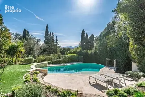 Maison à MOUGINS
