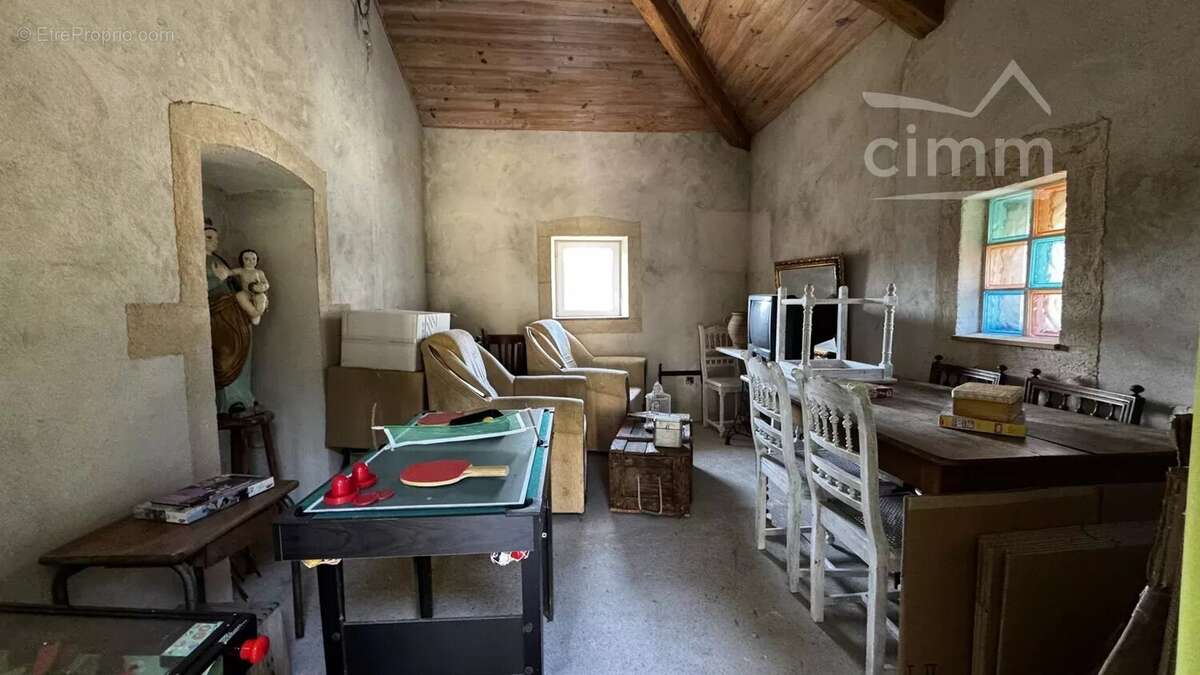 Maison à SAINT-BARTHELEMY-DE-VALS