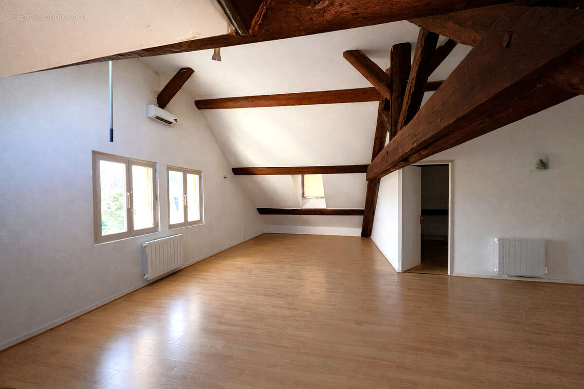 Maison à VELARS-SUR-OUCHE