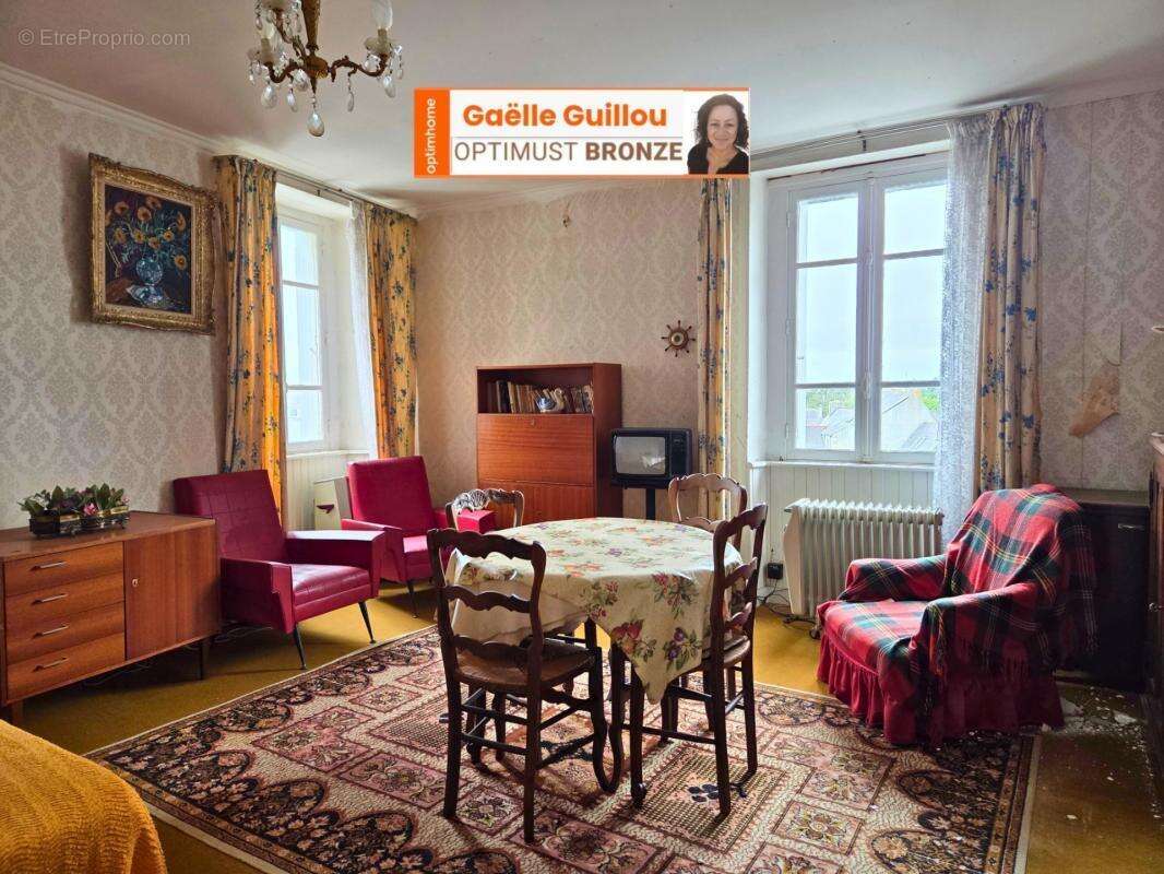 Duplex de 116m² - A rénover au cœur de St Pol de Léon - photo 4