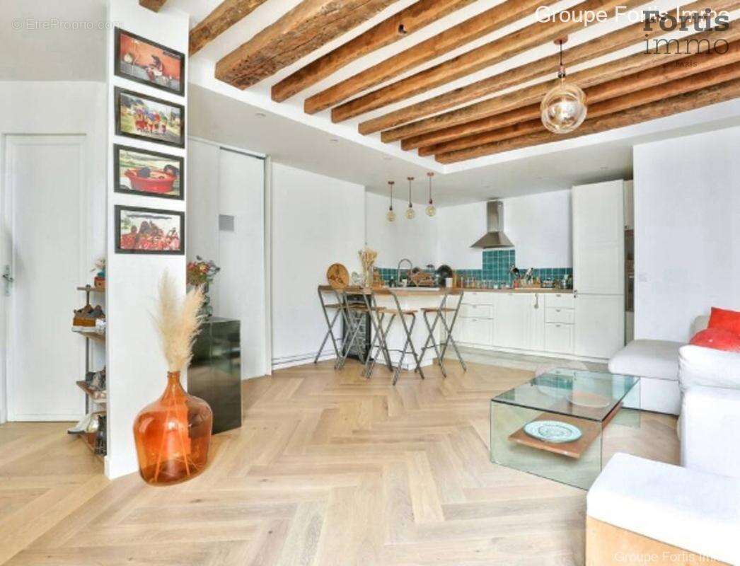 Appartement à PARIS-2E