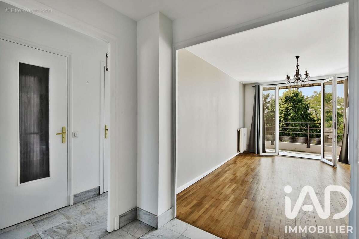 Photo 2 - Appartement à CALUIRE-ET-CUIRE