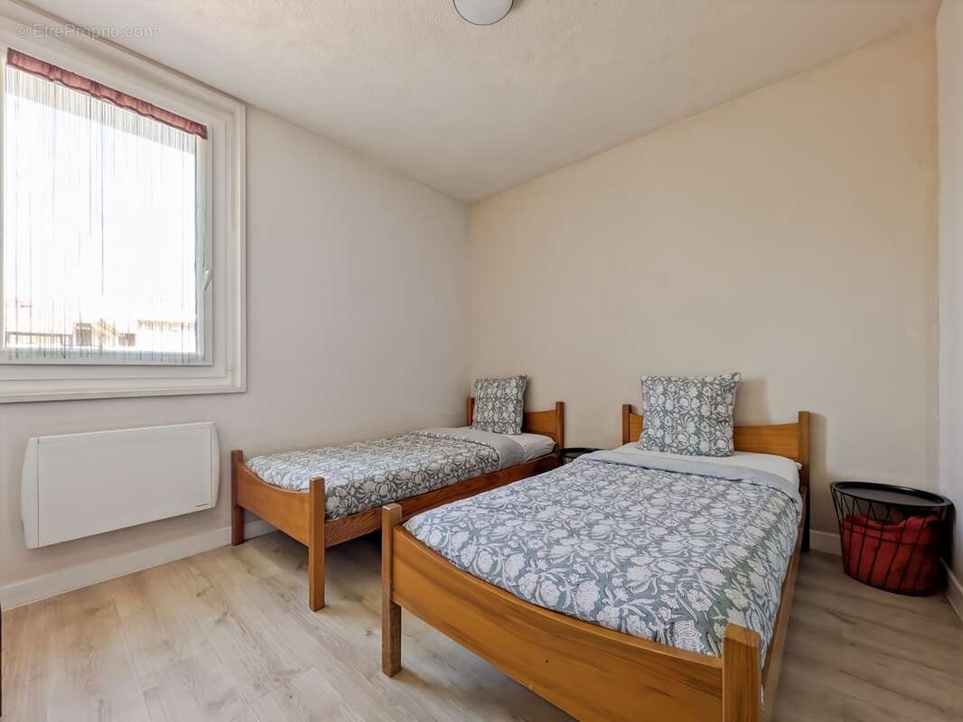 Dpt Haute Savoie (74), à vendre NEUVECELLE - Appartement T3 de 65 m2 proche des commerces - photo 7