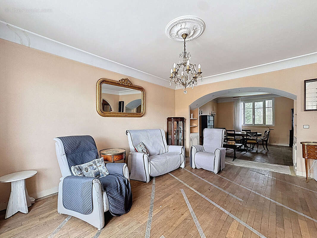 Maison à BONNEUIL-SUR-MARNE