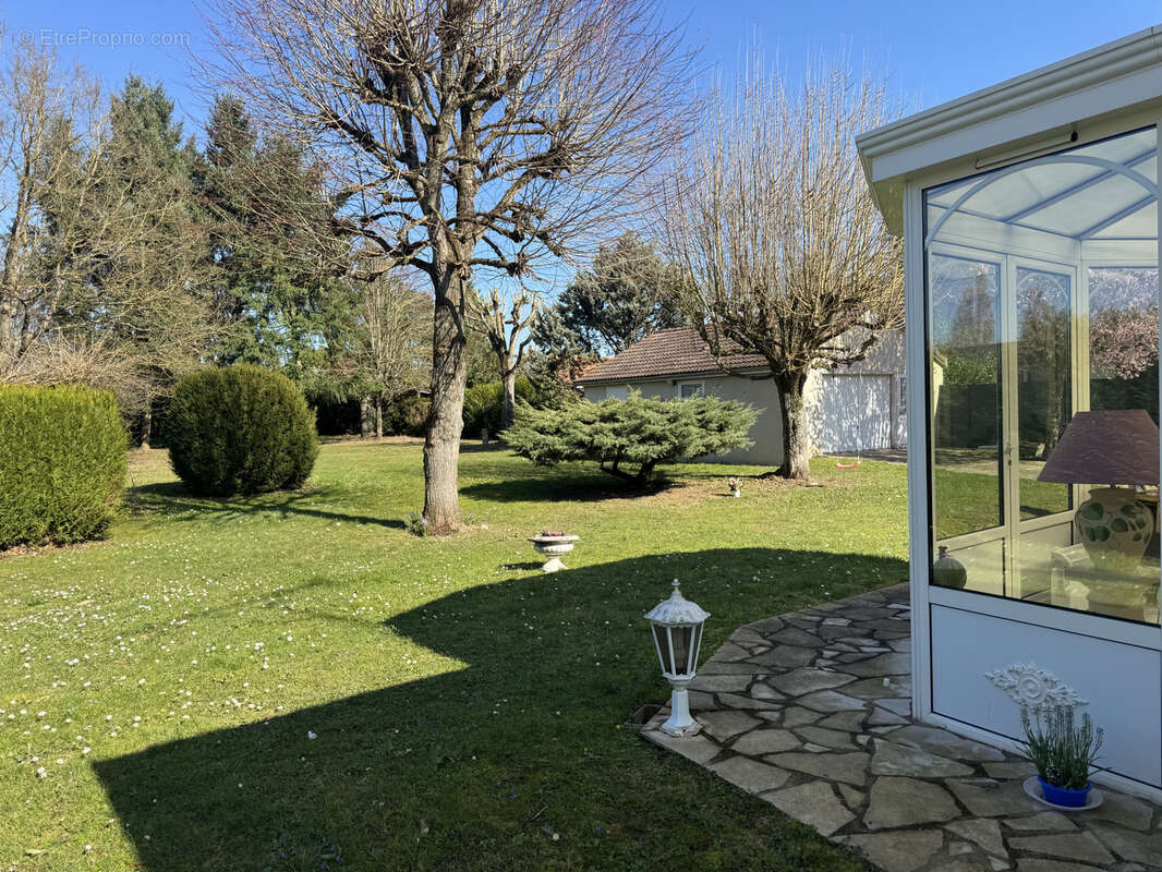 Maison à FERRIERES-EN-GATINAIS