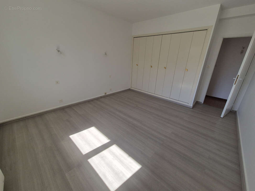 Maison à DIEUPENTALE