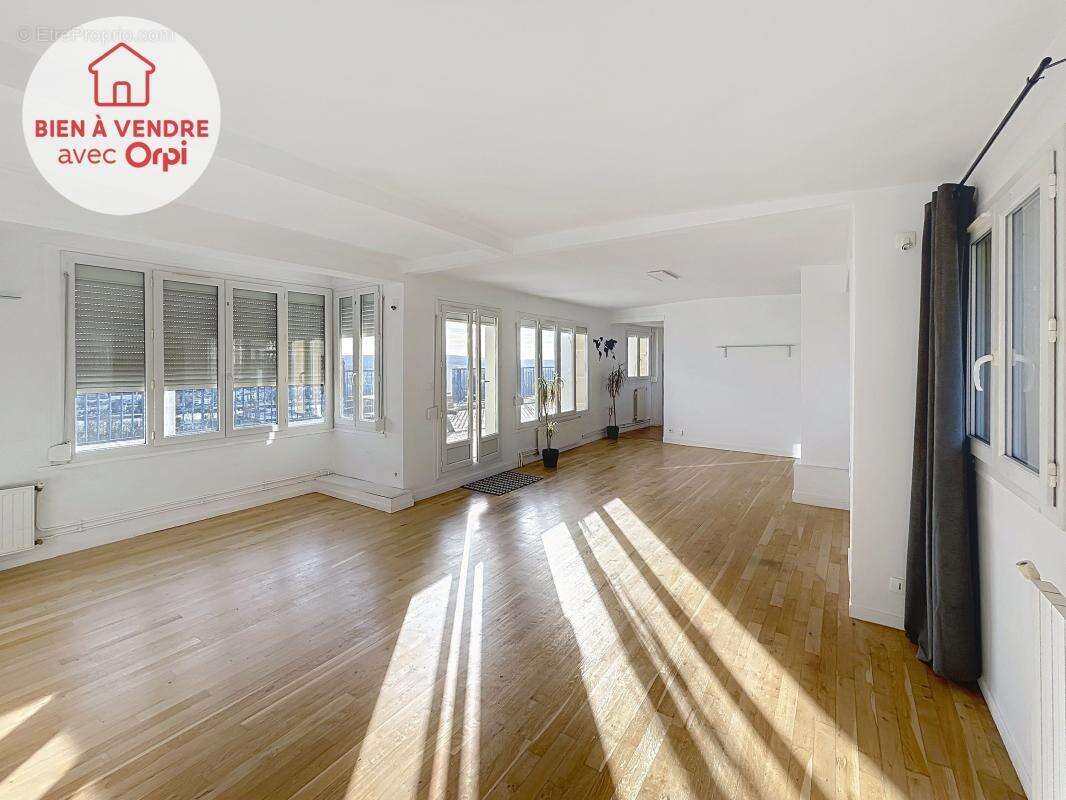 Appartement à MEULAN