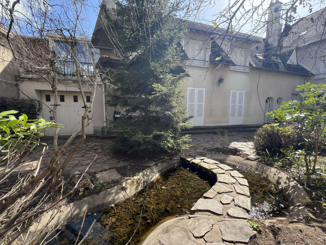 Maison à CHATEAUMEILLANT