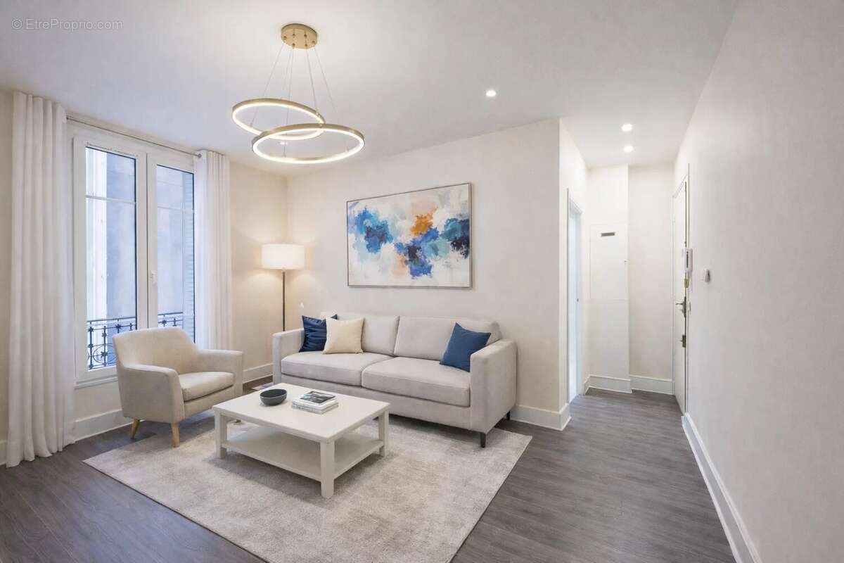 Appartement à PARIS-7E