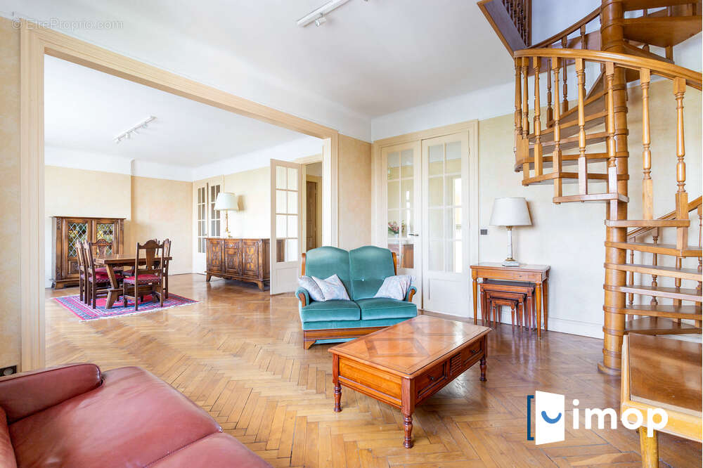 Appartement à MARCQ-EN-BAROEUL