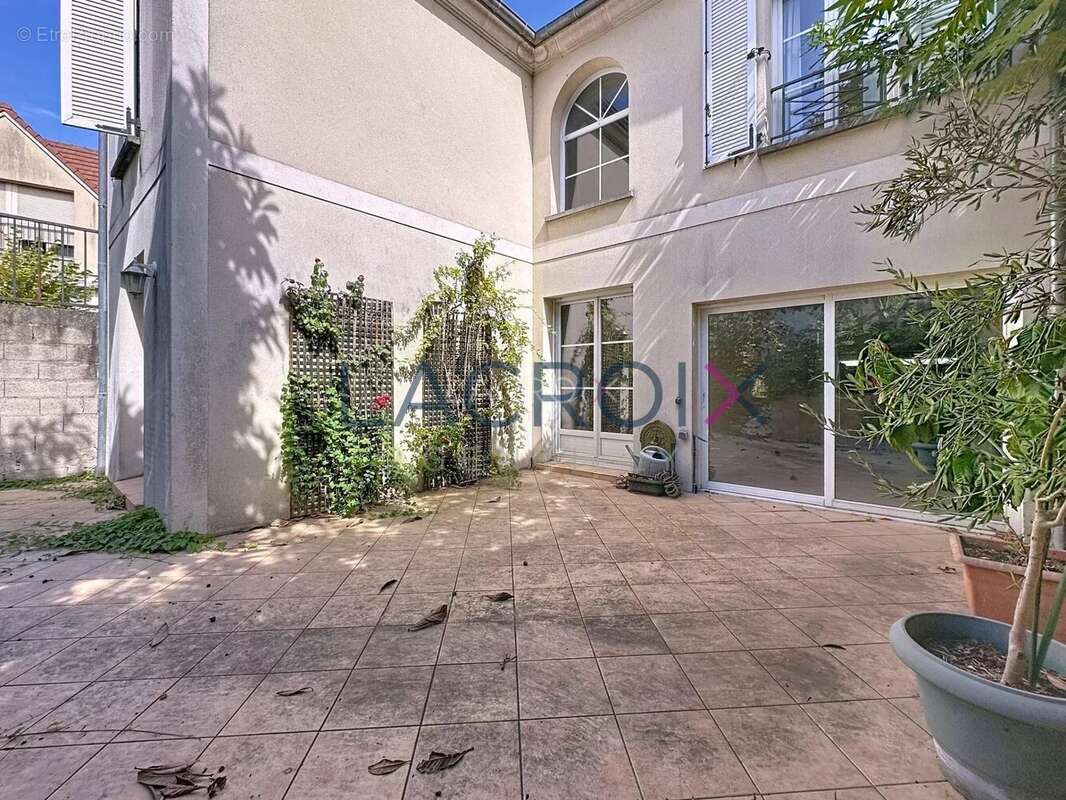 Maison 4 chambres avec jardin à 2 pas du métro 14 - photo 22