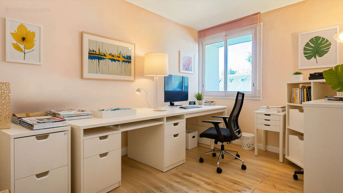 Maison à SAINT-NOM-LA-BRETECHE