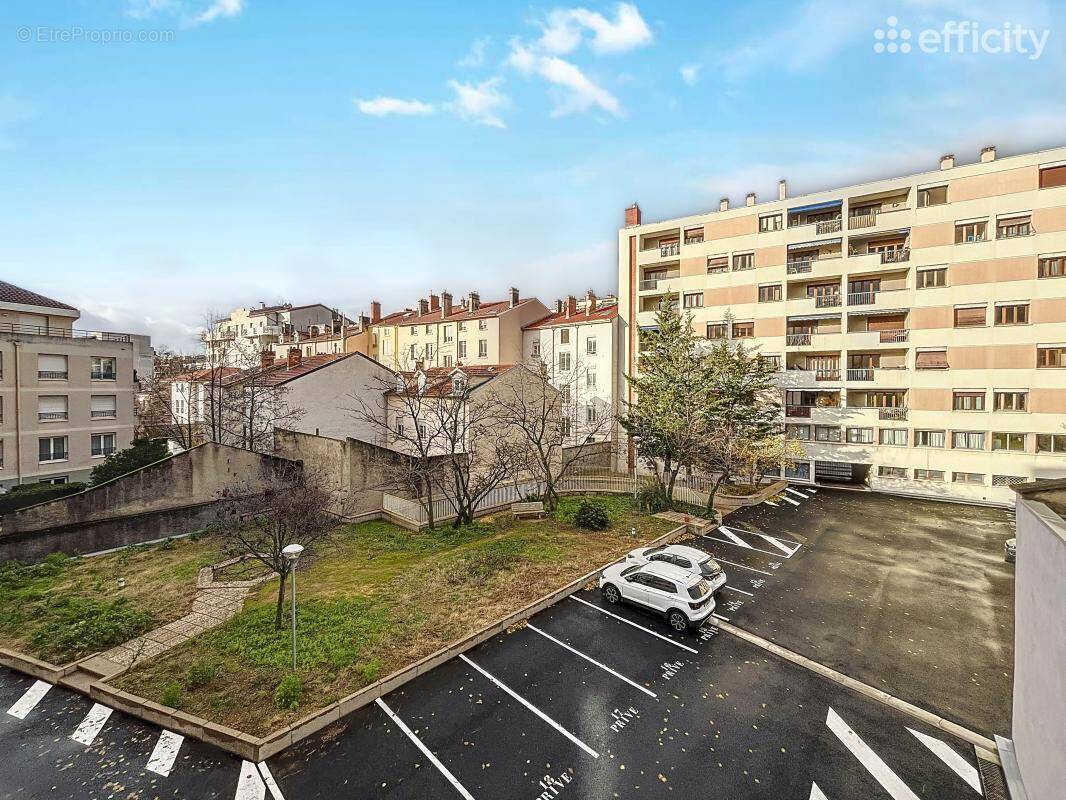 Appartement à LYON-3E