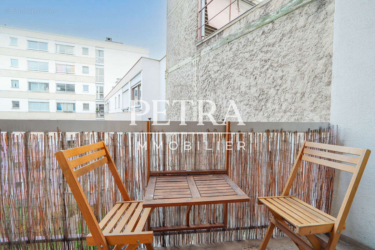 Appartement à PARIS-10E