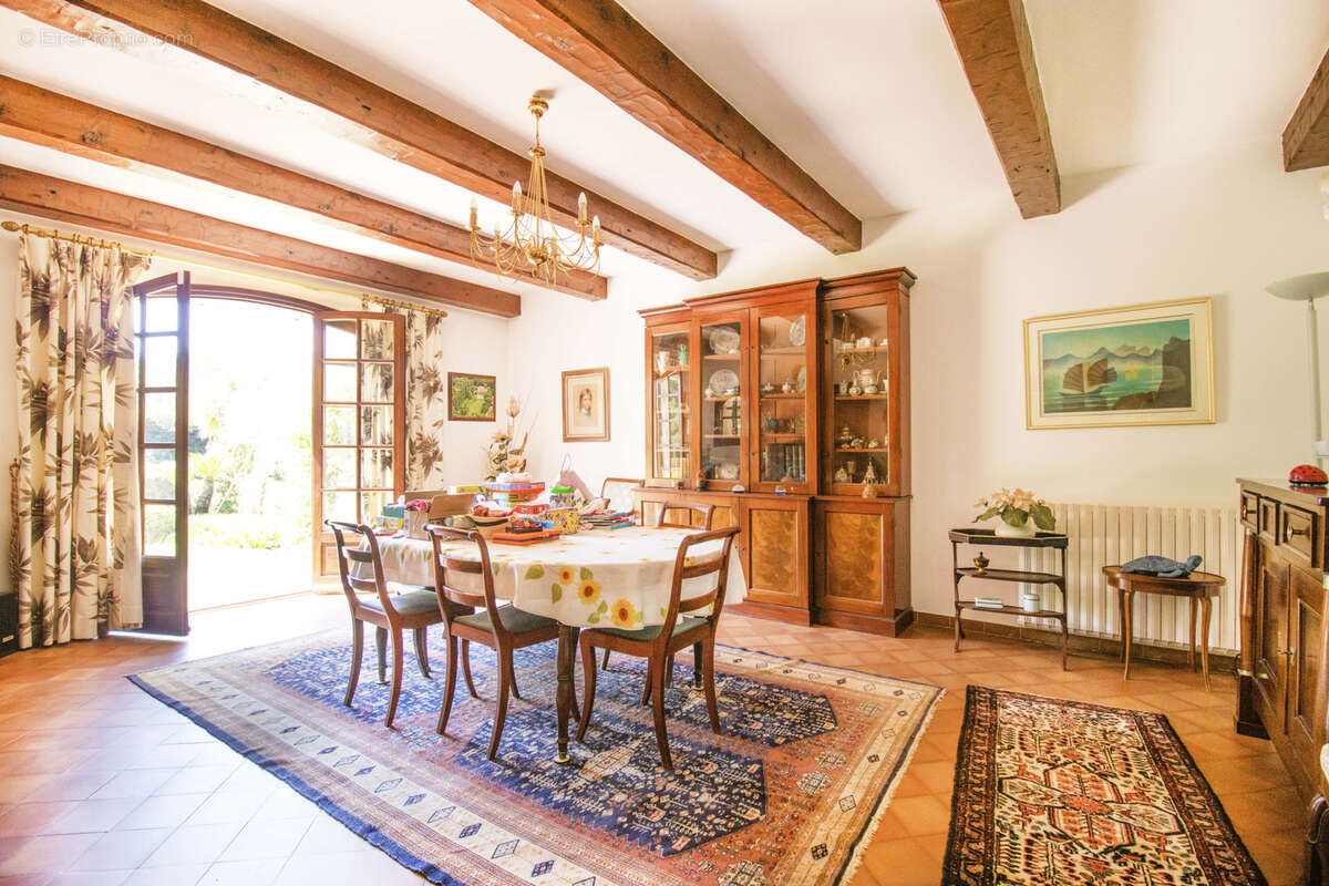 Maison à HYERES