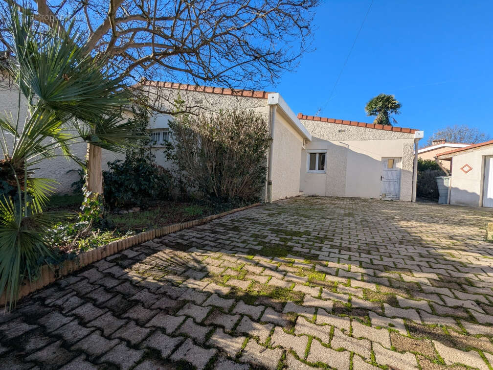 Maison à VILLENEUVE-TOLOSANE