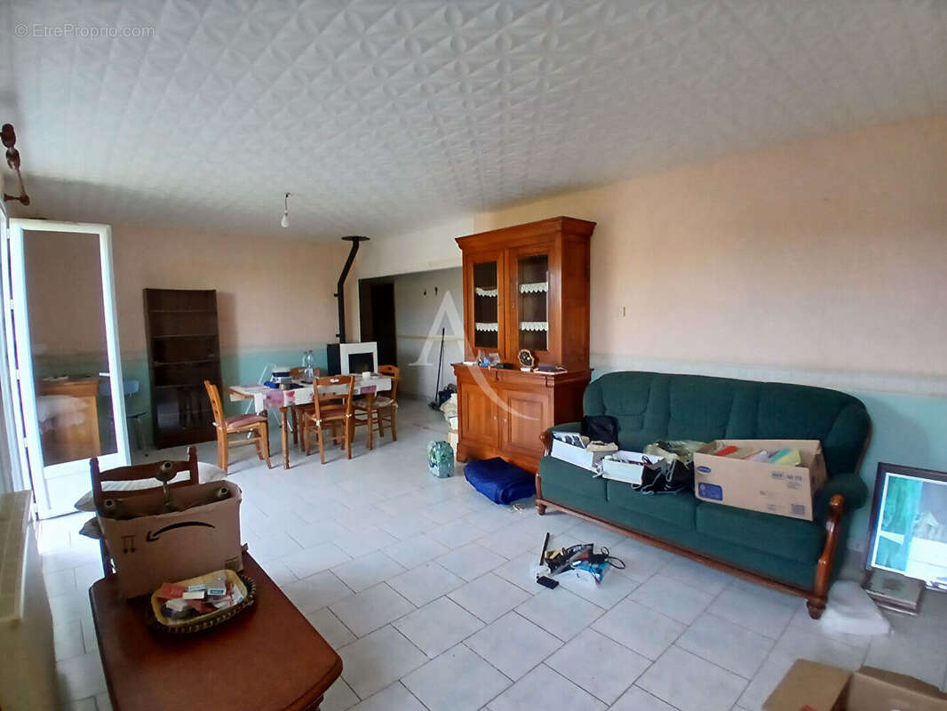 Maison à MONTPELLIER-DE-MEDILLAN