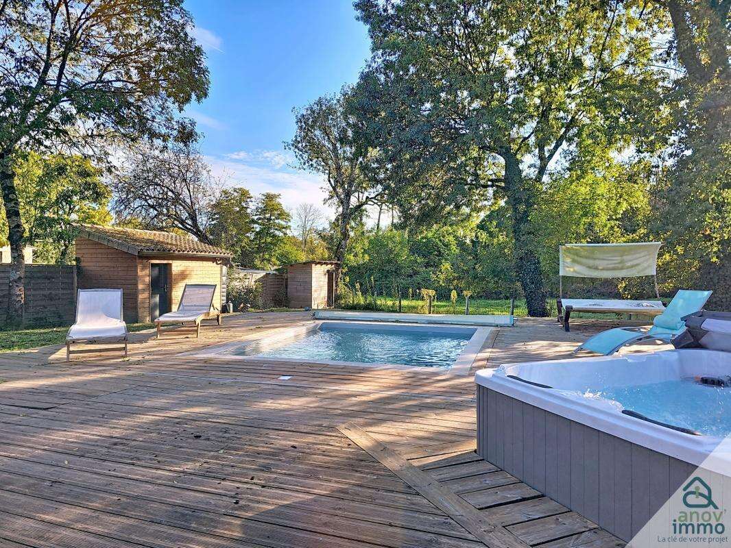 Maison à SAINT-ANDRE-DE-CUBZAC