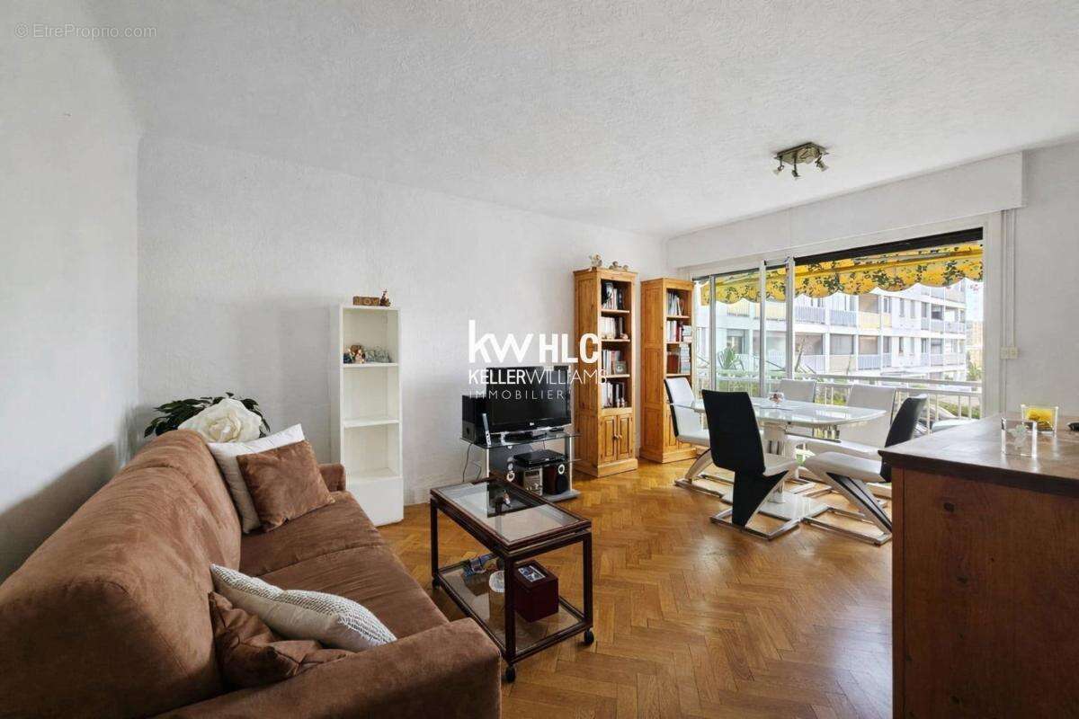 Appartement à CAGNES-SUR-MER