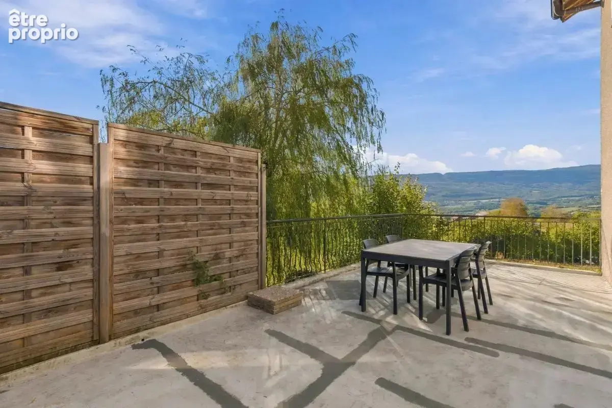 Maison de 8 pièces de 200 m² à Challonges - photo 2