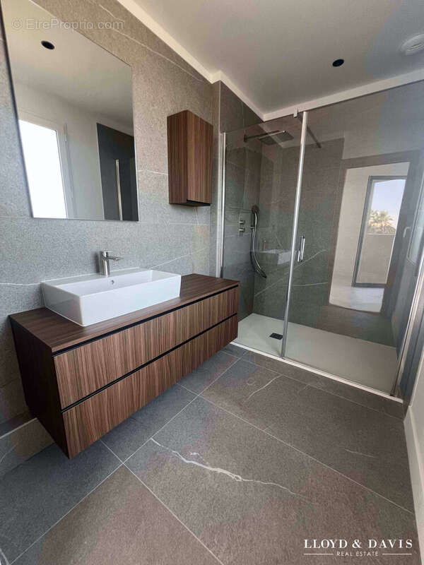 Appartement à CASTELNAU-LE-LEZ