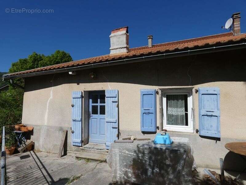Maison à LA FAURIE