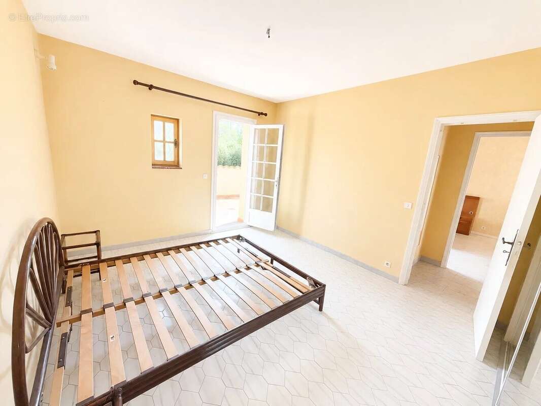 Maison - 10 minutes de cotignac - photo 12