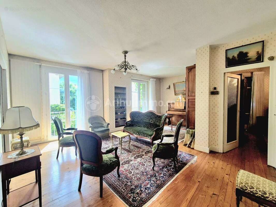 Maison à CLERMONT-FERRAND