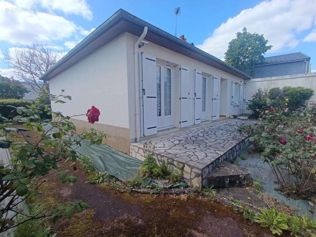 Maison à LOUE