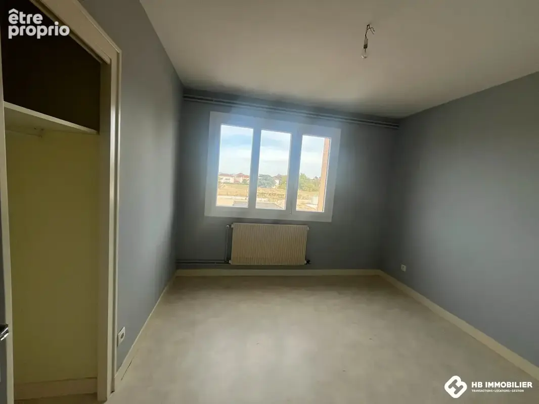 Appartement 5 pièces 3 chambres Riorges - photo 6