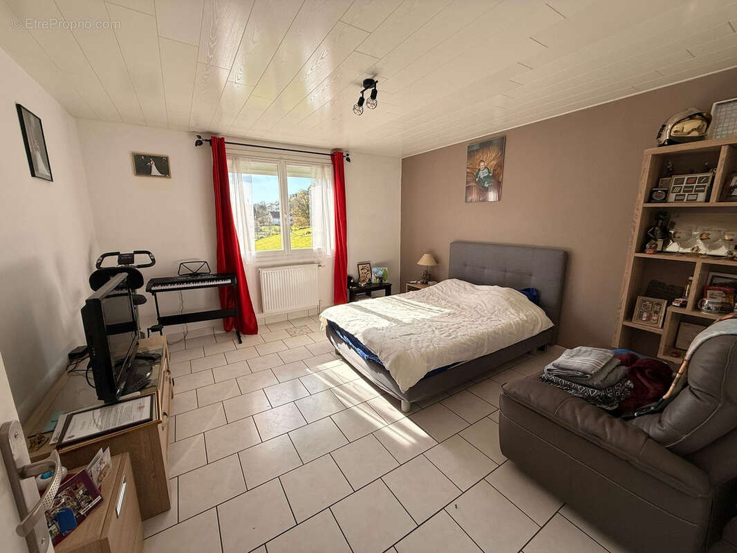 Maison à CLERVAL
