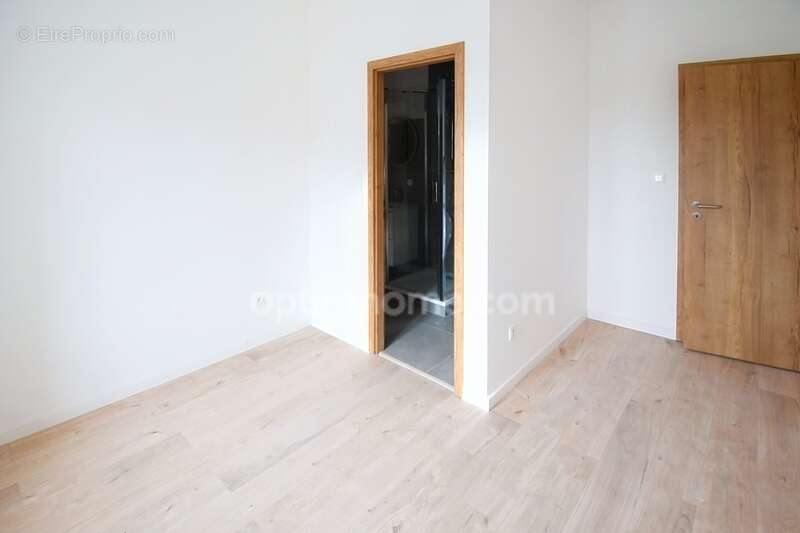 Appartement à LEXY