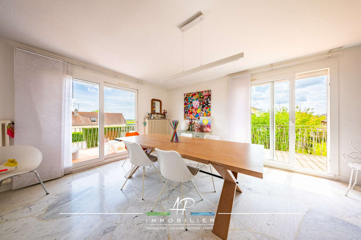 Maison à BELLENEUVE