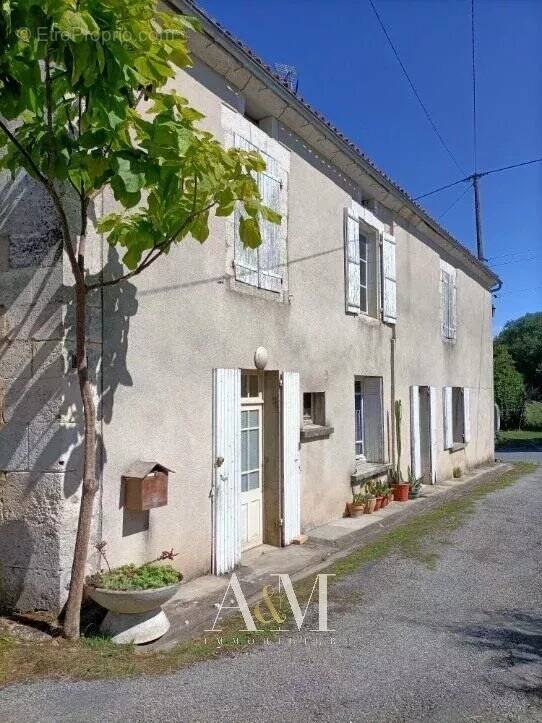 Maison à MAREUIL