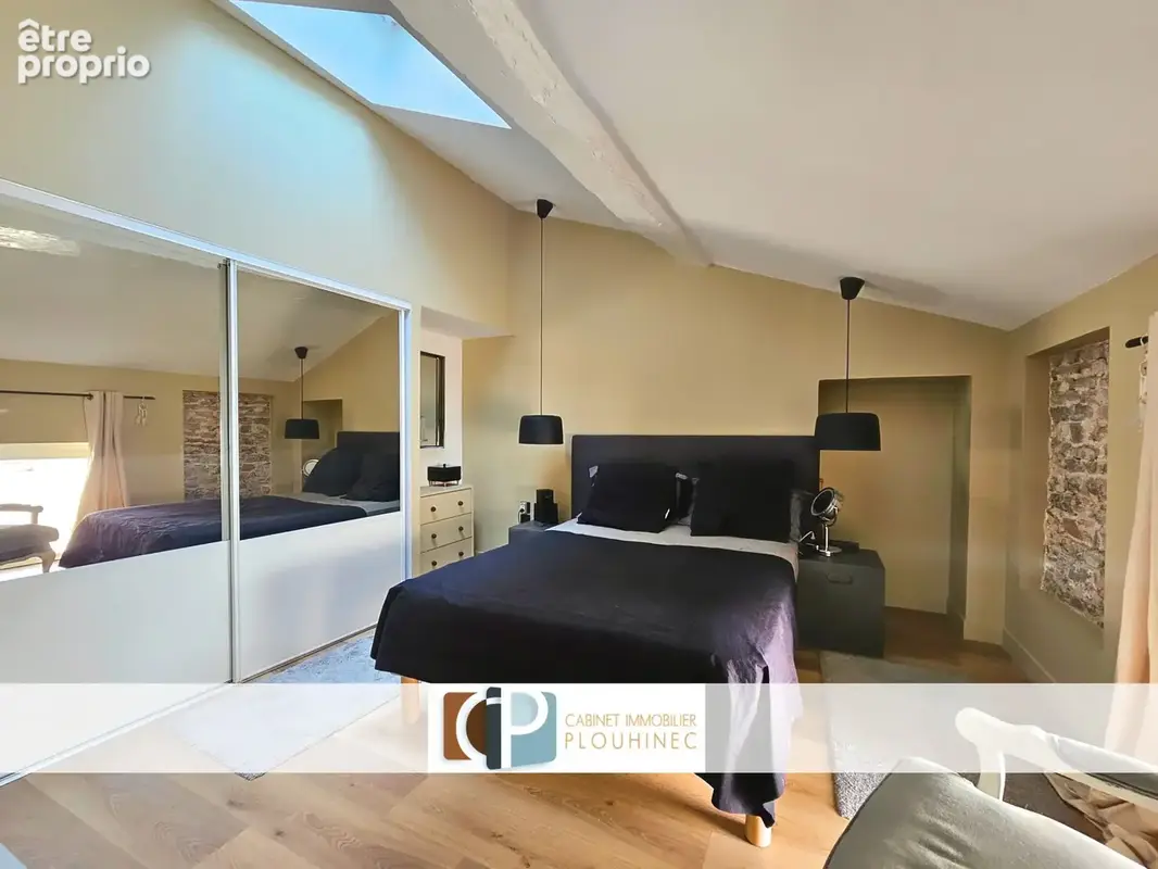 Centre de Mâcon, appartement de 94m2 entièrement rénové avec charme. - photo 6