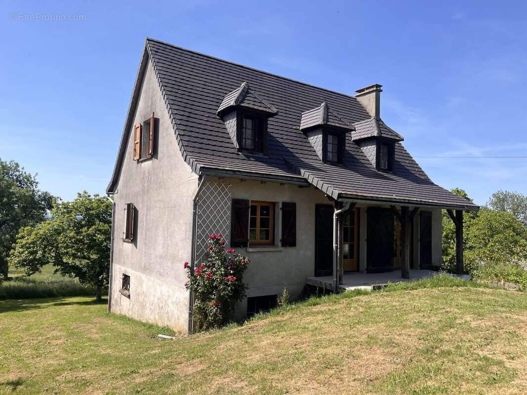 Maison à CHALVIGNAC