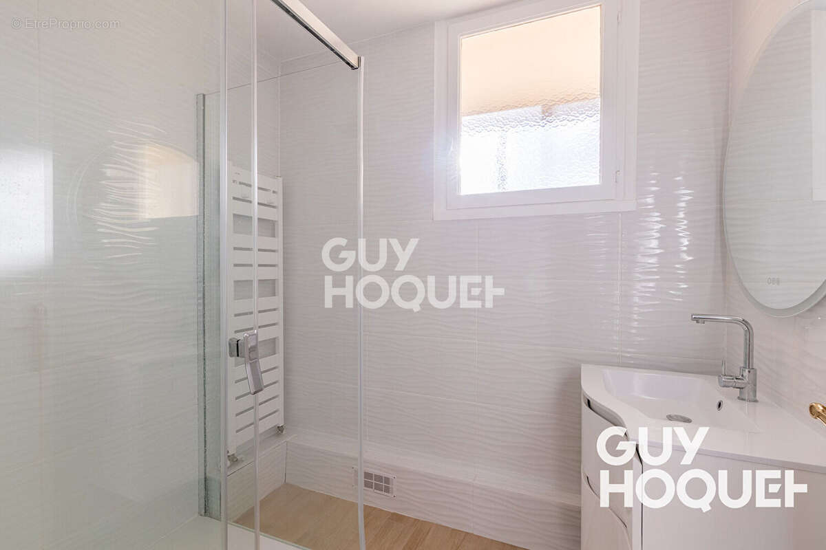 Appartement à ATHIS-MONS