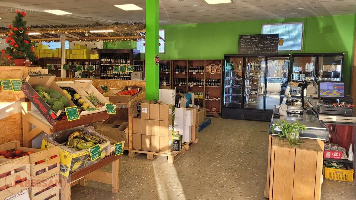 Commerce à L&#039;ESCALE