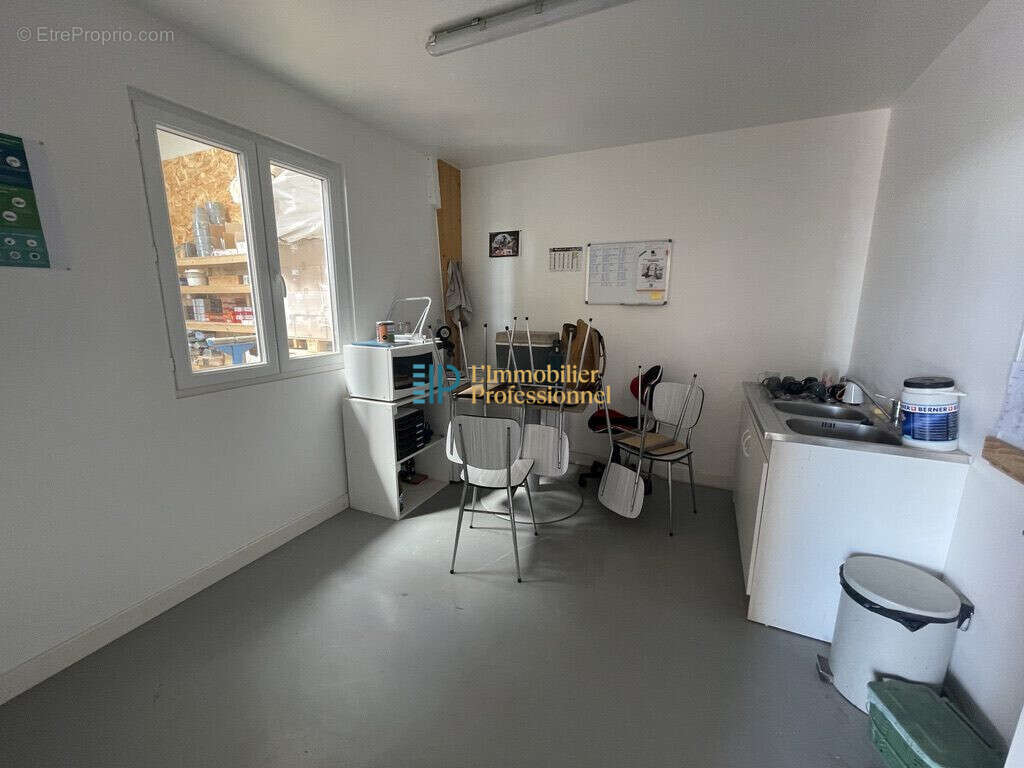 Commerce à LANGUIDIC