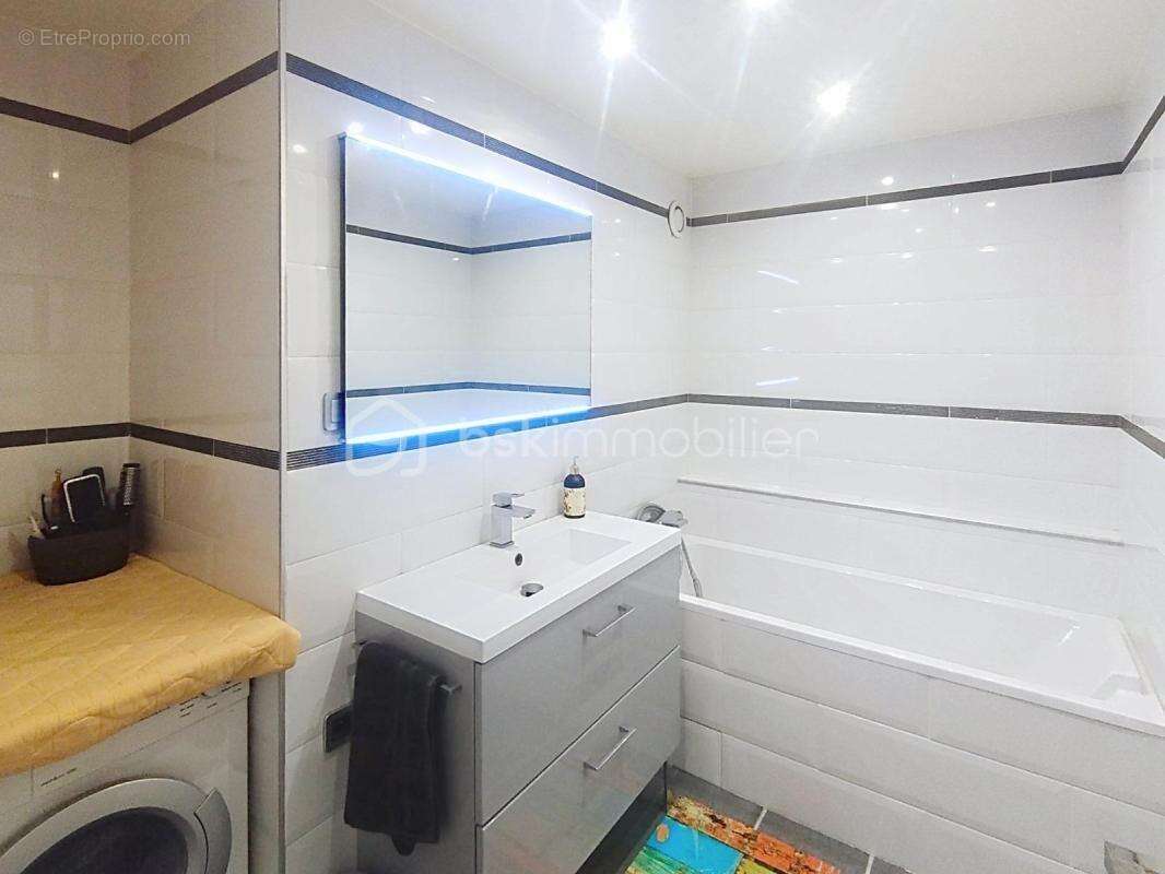 Appartement à VILLENEUVE-LA-GARENNE