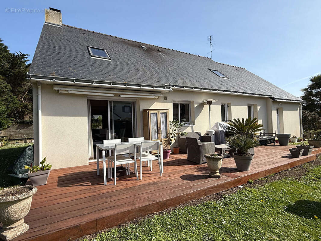 Maison à LE POULIGUEN