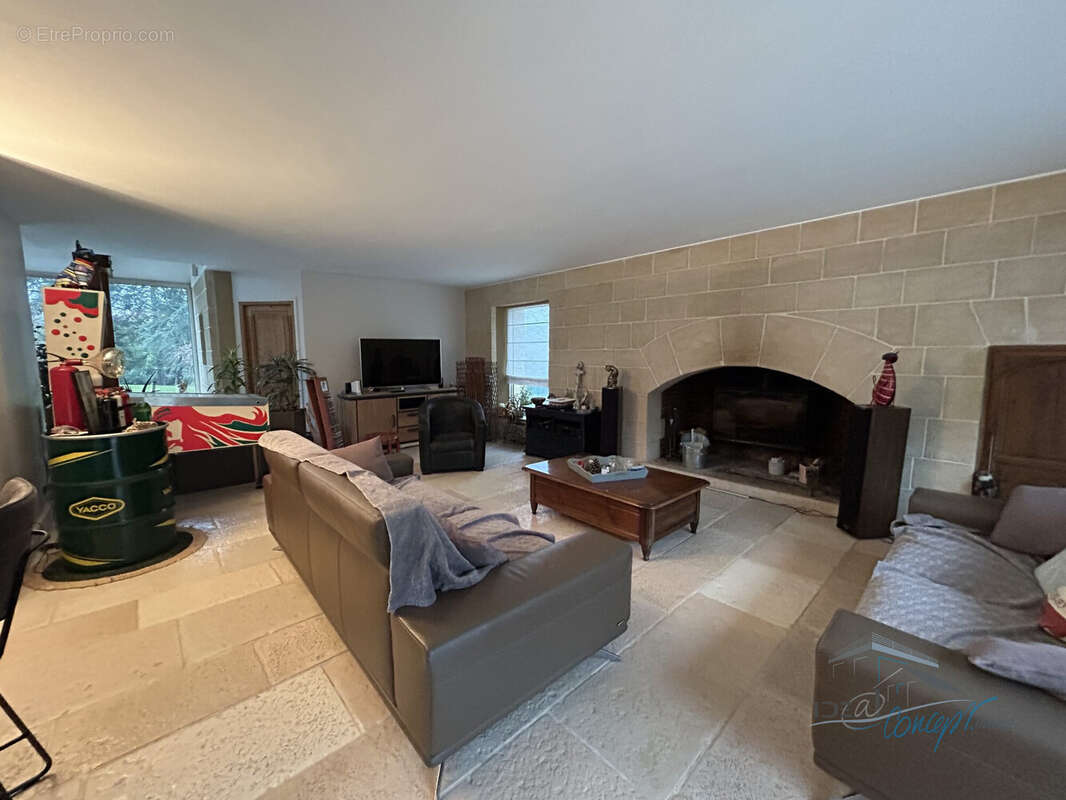 Maison à JANVILLE-SUR-JUINE