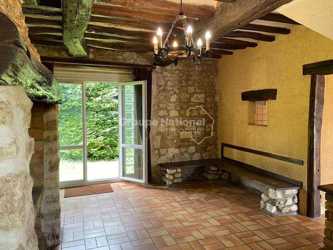 Maison à PIERREFONDS